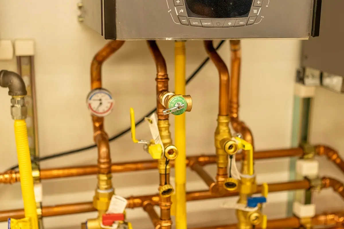 Licensed technician providing Emergency Plumbing for a homeowner in Pepperdine University